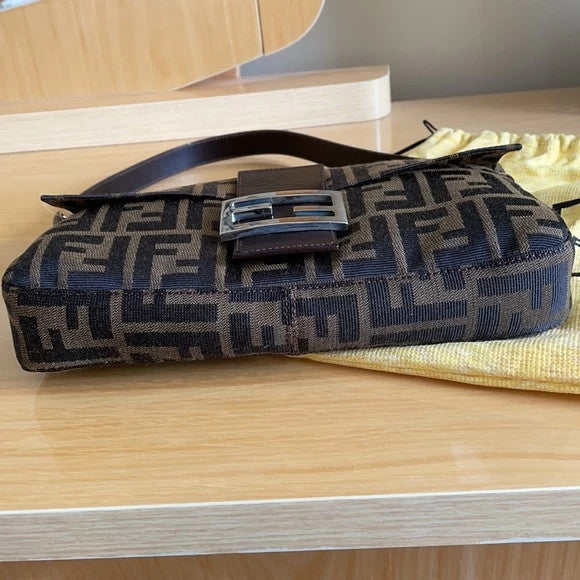 New Auth Fendi Baguette New Vintage It Bag