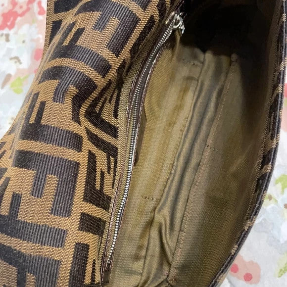 New Auth Fendi Baguette New Vintage It Bag